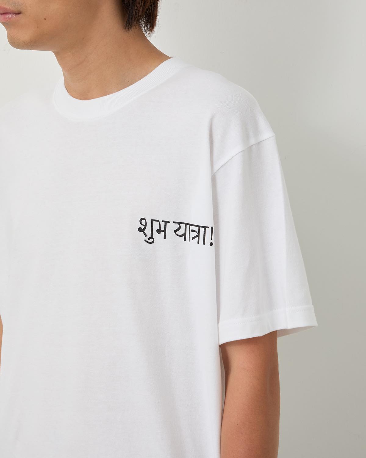 T-shirts(Ruins)/ photo by Isao Nishiyama