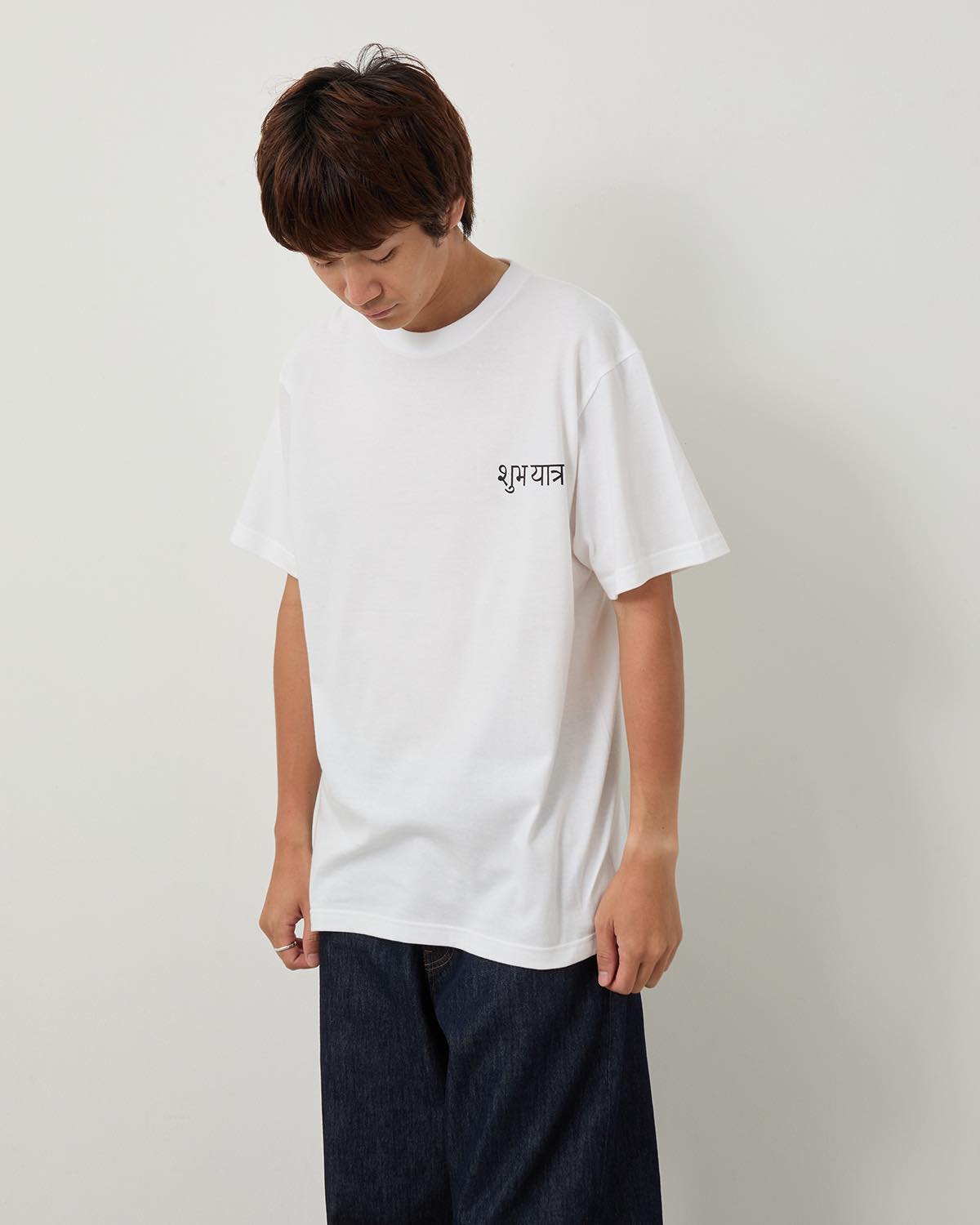 T-shirts(Flower Market)/ photo by Isao Nishiyama