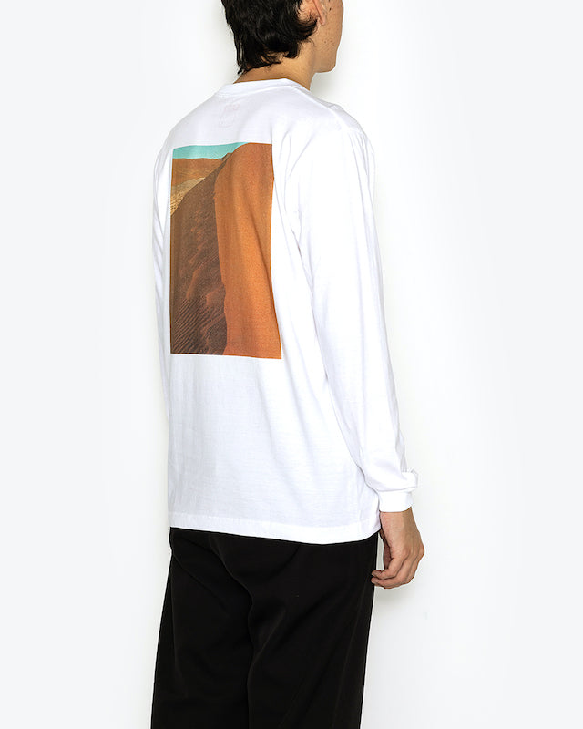 Long T-shirts(Desert)/ photo by 石塚元太良
