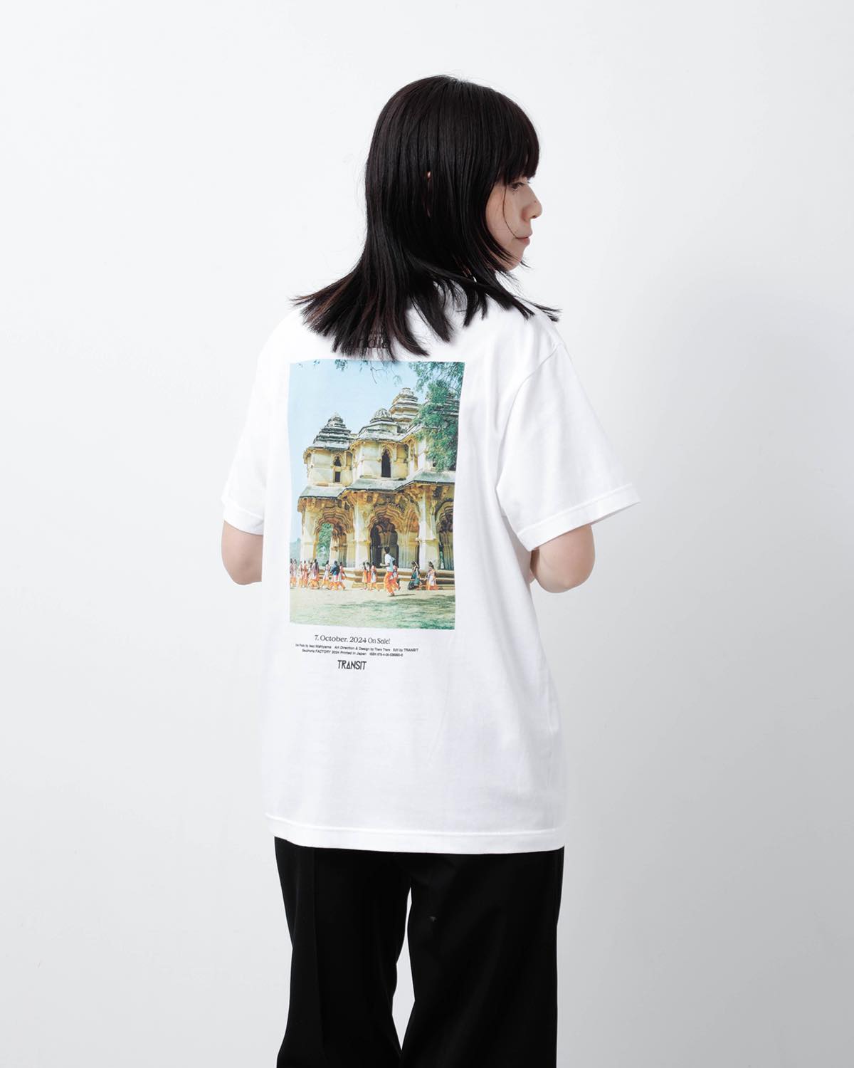 T-shirts（Ruins）/ photo by Isao Nishiyama